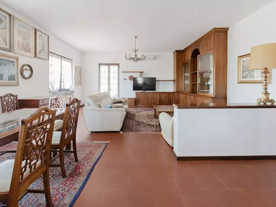 Immagine 33 di Villa in vendita  in VIA ALESSANDRO VOLTA 25 a Carnago