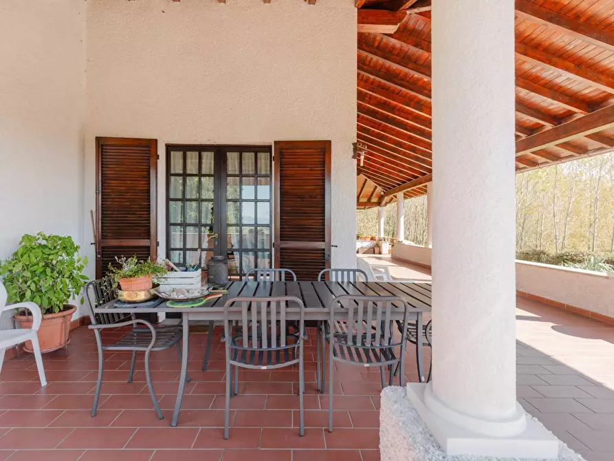 Immagine 24 di Villa in vendita  in VIA ALESSANDRO VOLTA 25 a Carnago