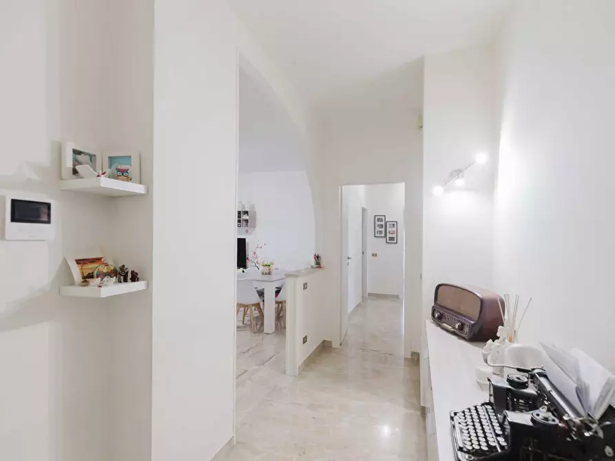 Immagine 10 di Appartamento in vendita  in via carlo poma 4 a Varese