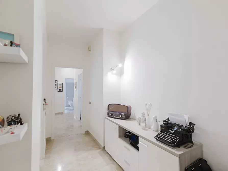 Immagine 11 di Appartamento in vendita  in via carlo poma 4 a Varese