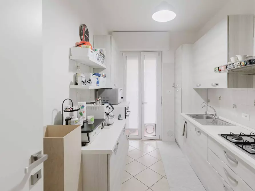 Immagine 15 di Appartamento in vendita  in via carlo poma 4 a Varese