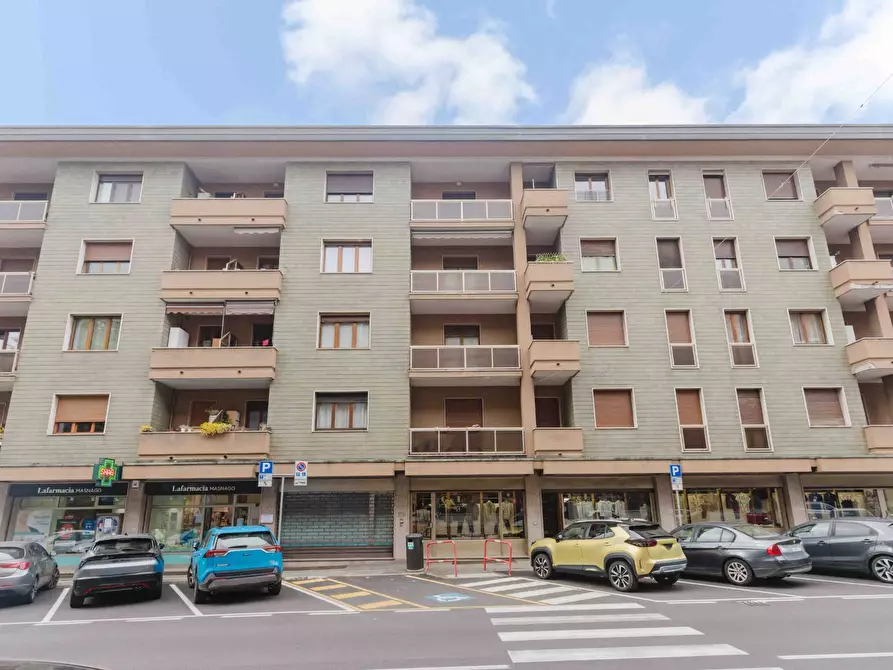 Immagine 59 di Appartamento in vendita  in via carlo poma 4 a Varese