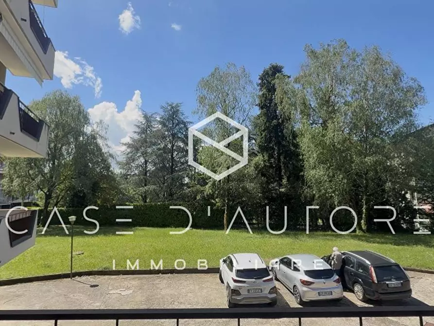 Immagine 2 di Appartamento in vendita  in VIA DELLA CARNAGA 18 a Varese