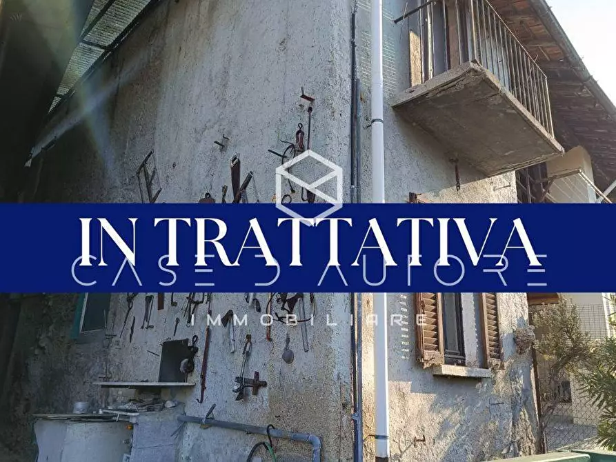 Immagine 1 di Rustico / casale in vendita  in via Toti a Varese