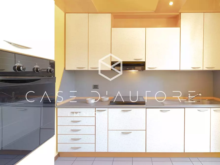 Immagine 9 di Appartamento in vendita  in VIA DELLA CARNAGA 18 a Varese