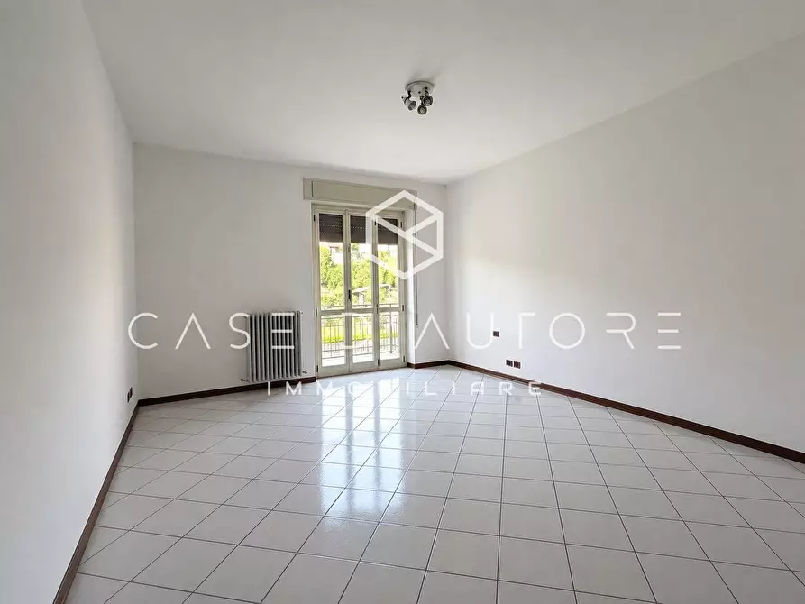 Immagine 1 di Appartamento in affitto  in Via Cornelio Rovera 38 a Gavirate