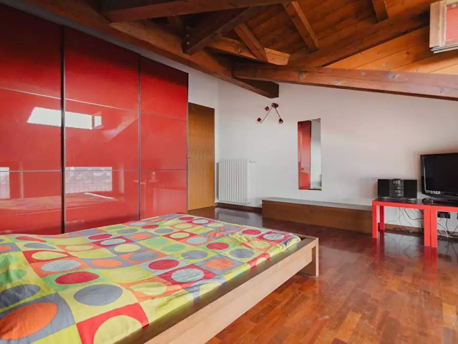 Immagine 20 di Appartamento in vendita  in via mazzini a Barasso