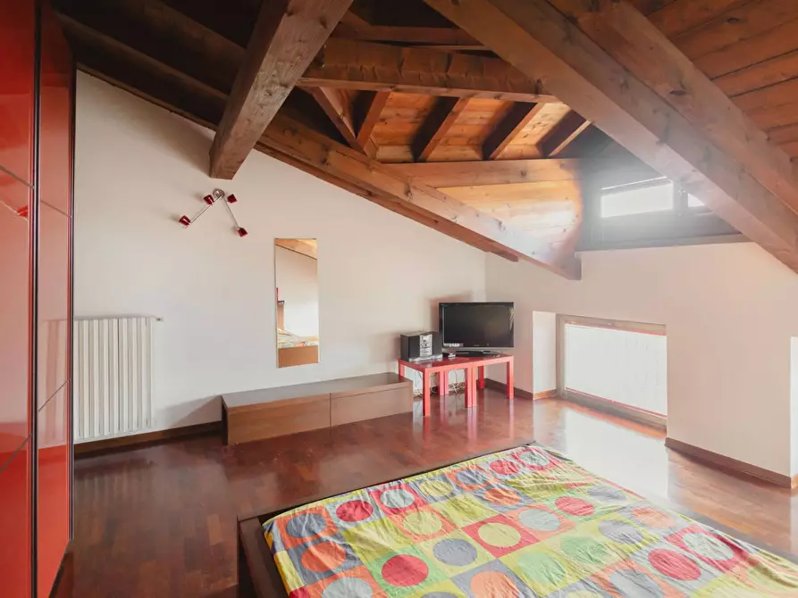 Immagine 21 di Appartamento in vendita  in via mazzini a Barasso