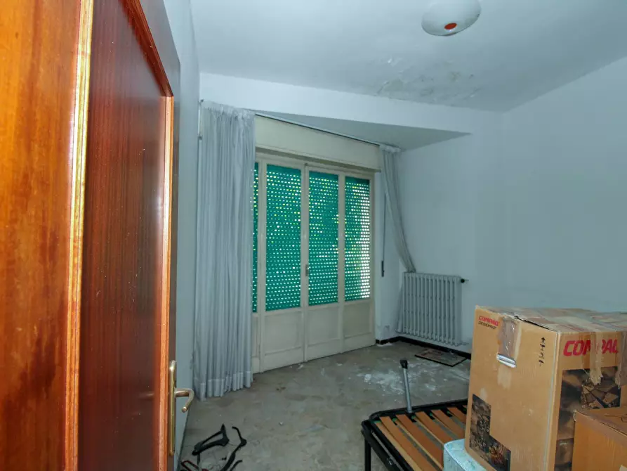 Immagine 11 di Palazzo in vendita  in Via Thaon De REvel a Giulianova