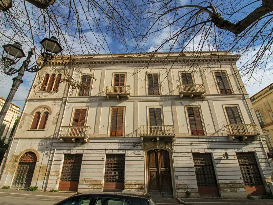 Immagine 3 di Palazzo in vendita  in Via Dello Splendore 6 a Giulianova