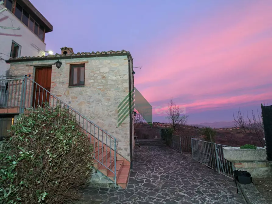 Immagine 2 di Casa indipendente in vendita  in Flammignano a Tossicia