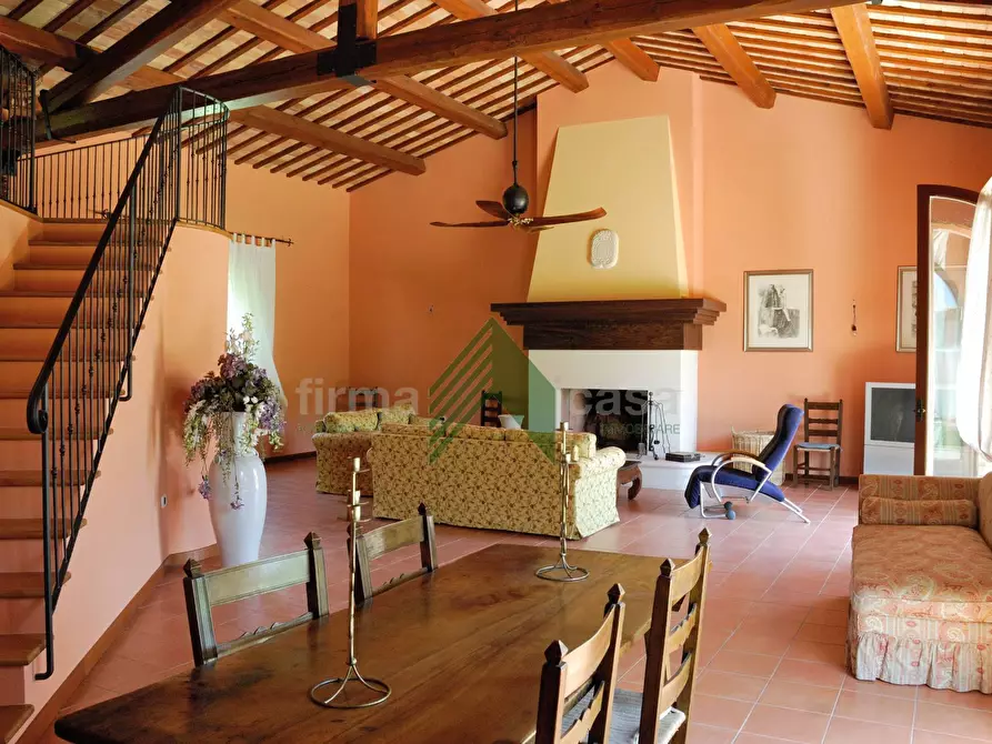 Immagine 30 di Villa in vendita  a Teramo