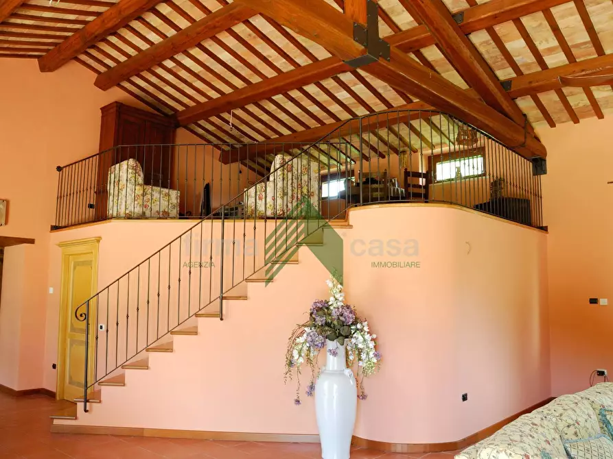 Immagine 33 di Villa in vendita  a Teramo