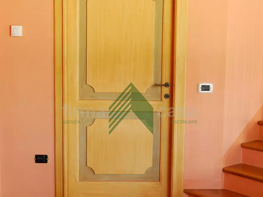 Immagine 34 di Villa in vendita  a Teramo