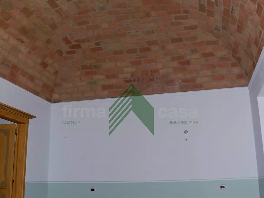 Immagine 46 di Villa in vendita  a Teramo