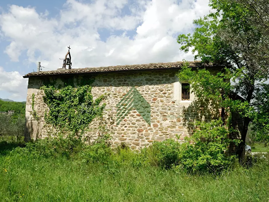 Immagine 60 di Villa in vendita  a Teramo