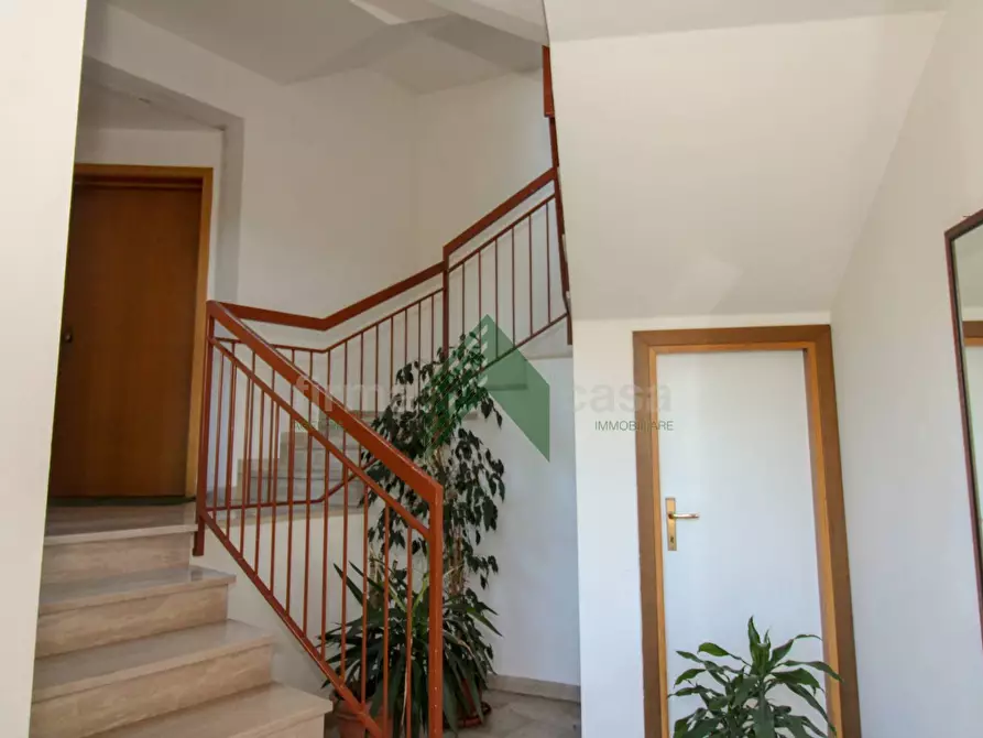 Immagine 4 di Appartamento in vendita  in via Brodolini 9 a Teramo