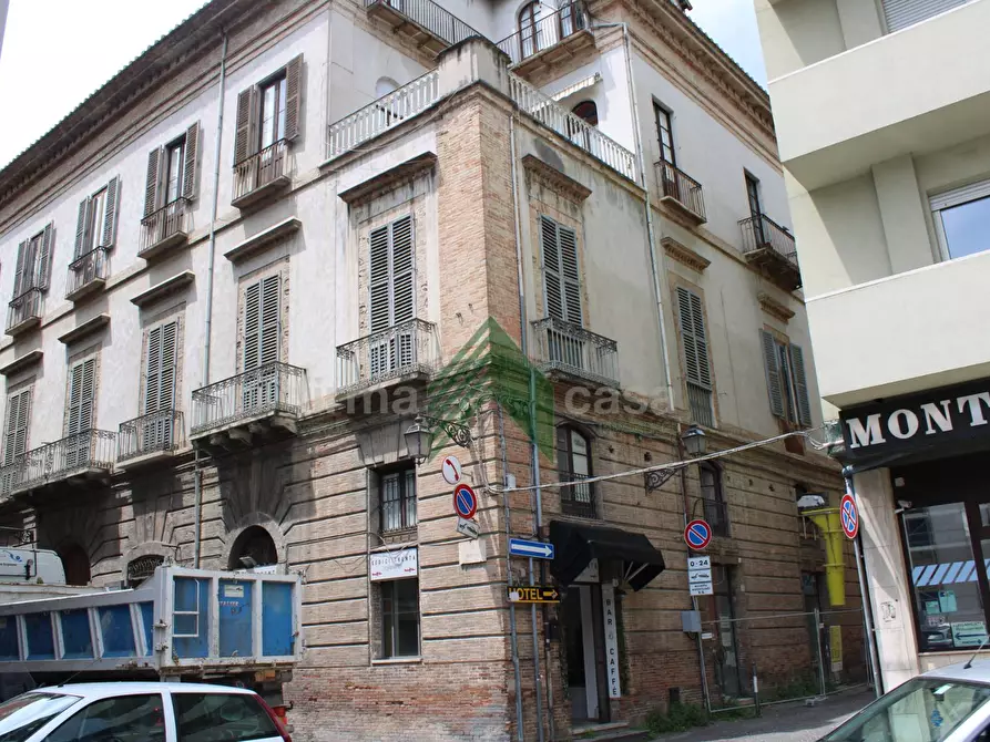 Immagine 3 di Appartamento in vendita  in via Oberdan 15 a Teramo