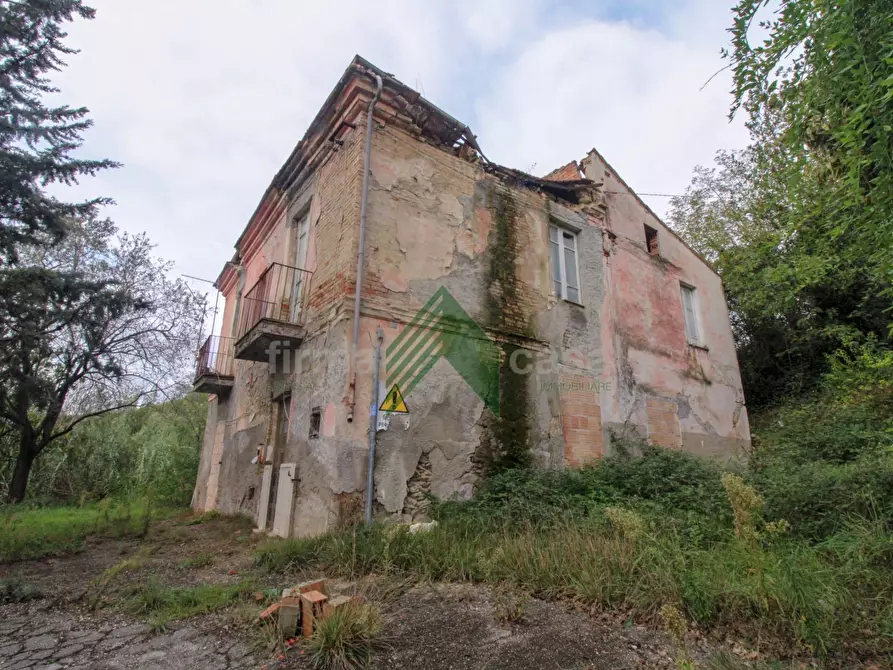 Immagine 3 di Casa indipendente in vendita  in via Bafile 45 a Teramo