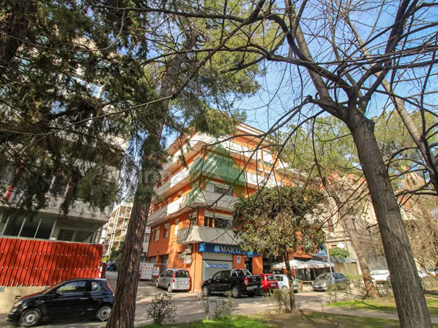 Immagine 5 di Appartamento in vendita  in viale Giuseppe Mazzini 6 a Teramo