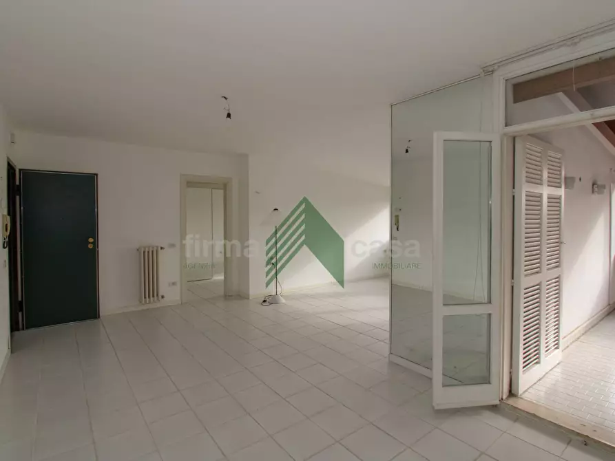 Immagine 7 di Appartamento in vendita  in viale Giuseppe Mazzini 6 a Teramo