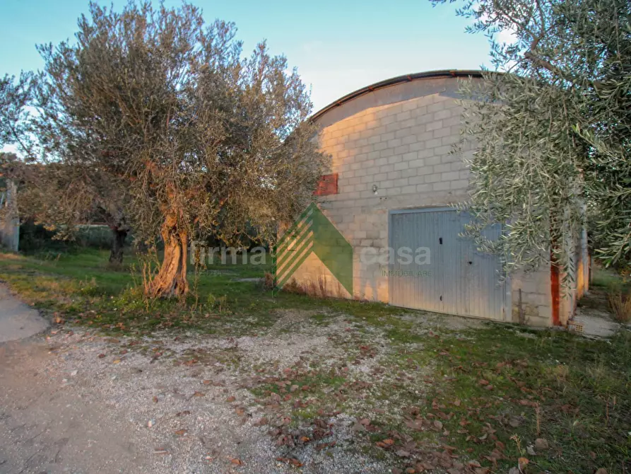 Immagine 8 di Laboratorio in vendita  in Via Nazionalw a Bellante