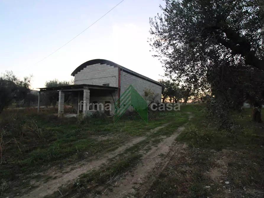 Immagine 11 di Laboratorio in vendita  in Via Nazionalw a Bellante