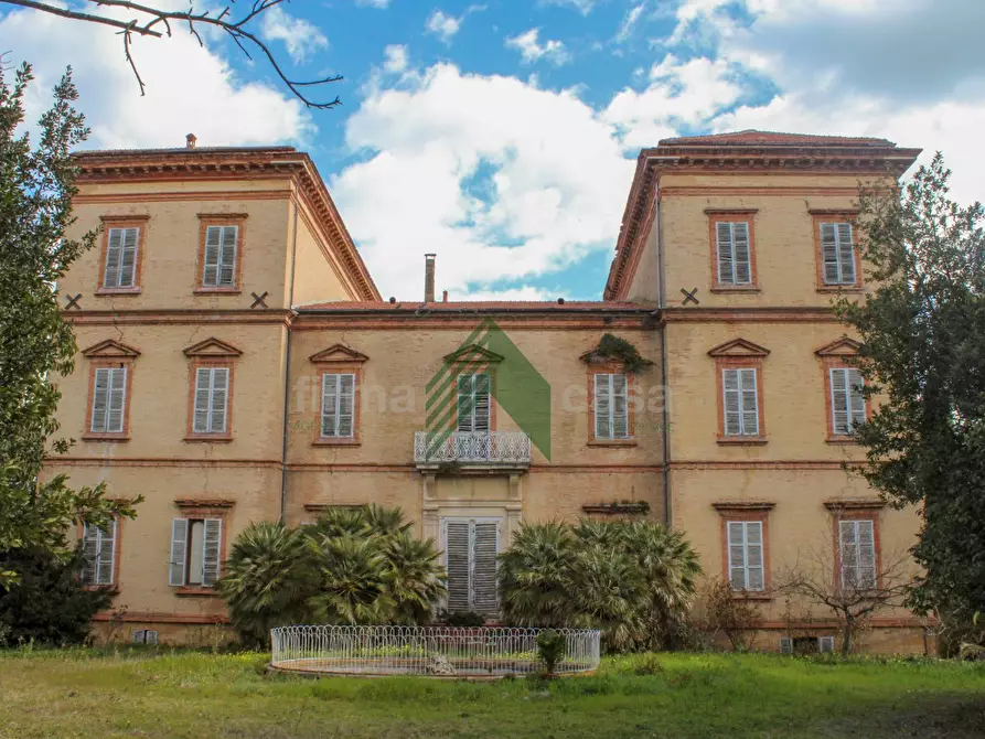 Immagine 2 di Villa in vendita  in VIA GRAMSCI 57 a Giulianova