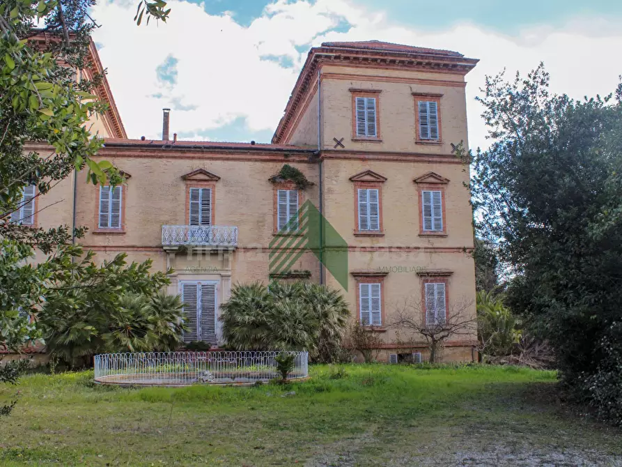 Immagine 4 di Villa in vendita  in VIA GRAMSCI 57 a Giulianova