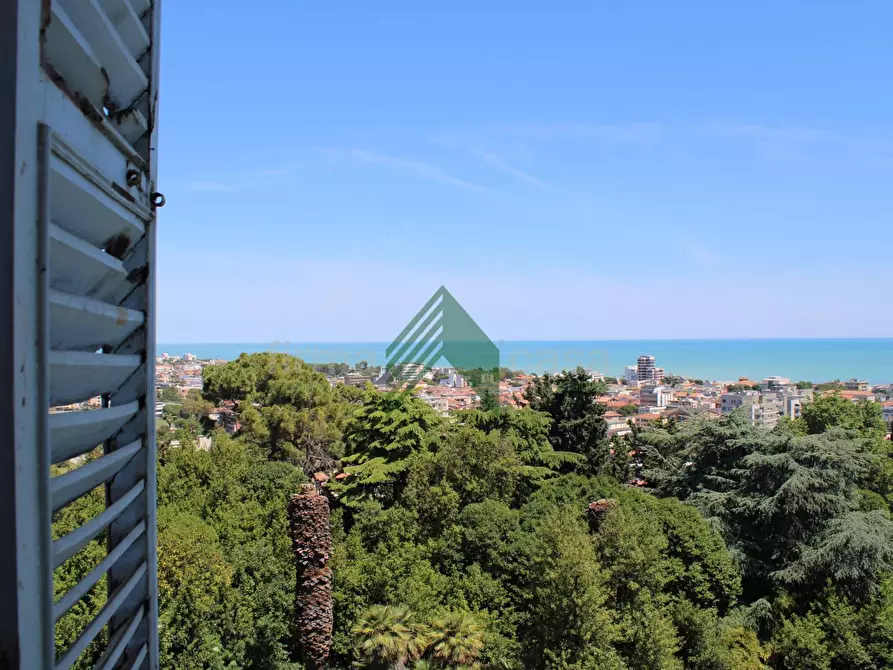 Immagine 30 di Villa in vendita  in VIA GRAMSCI 57 a Giulianova