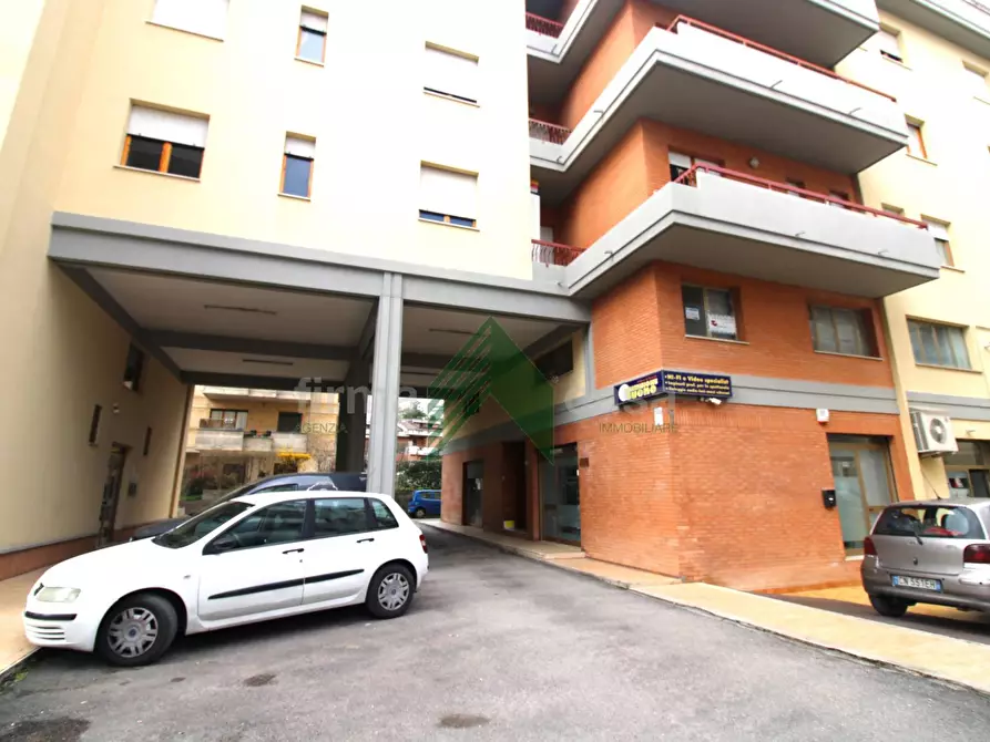 Immagine 6 di Ufficio in vendita  in via Felice Barnabei 34 a Teramo