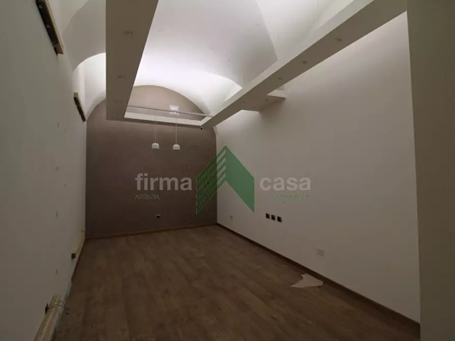 Immagine 4 di Locale commerciale in affitto  in Corso San Giorgio a Teramo
