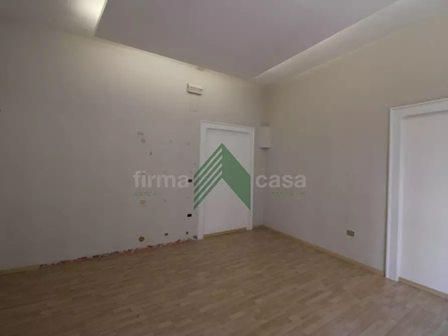 Immagine 7 di Locale commerciale in affitto  in Corso San Giorgio a Teramo