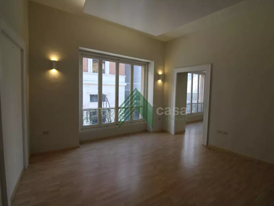 Immagine 8 di Locale commerciale in affitto  in Corso San Giorgio a Teramo