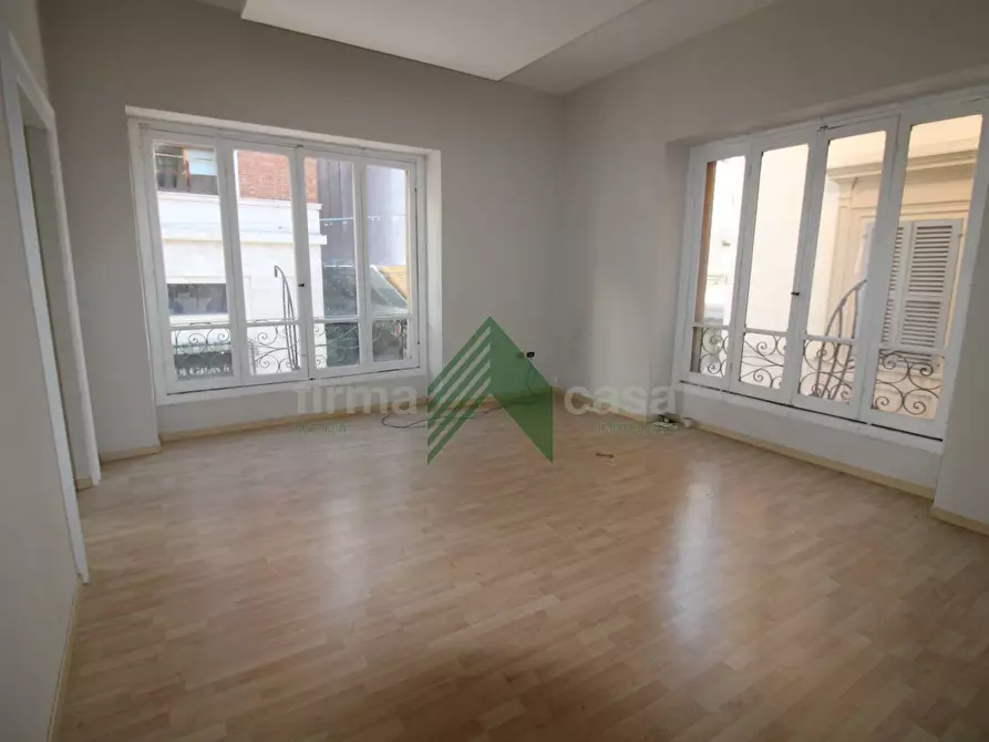 Immagine 11 di Locale commerciale in affitto  in Corso San Giorgio a Teramo