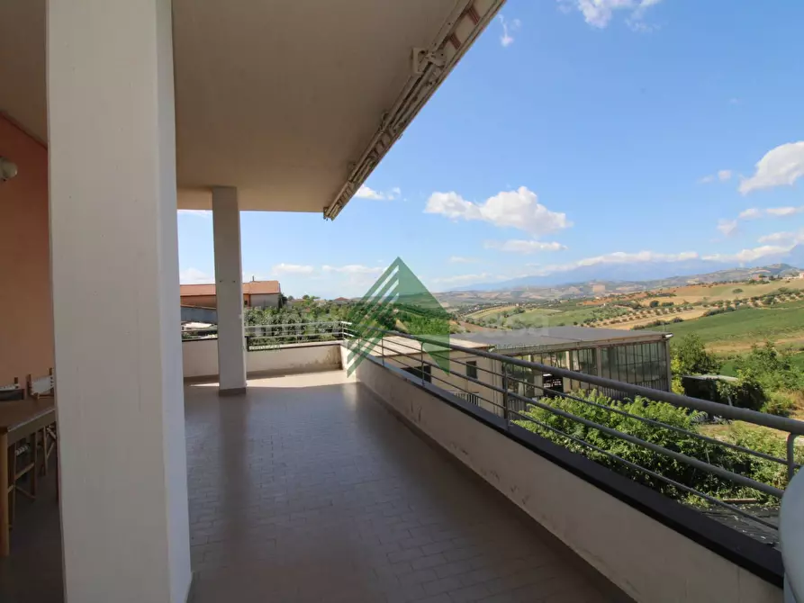 Immagine 30 di Appartamento in vendita  in via Costa del Monte 38 a Mosciano Sant'angelo