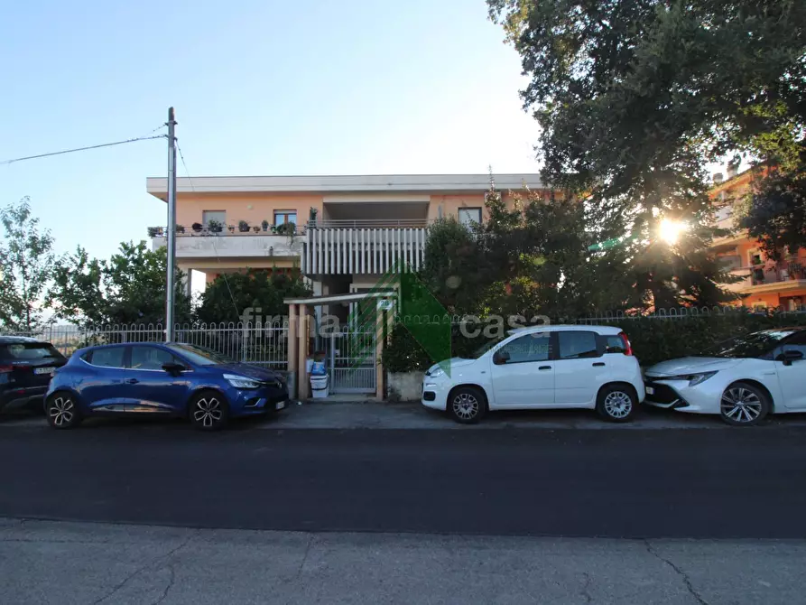 Immagine 1 di Appartamento in vendita  in via Costa del Monte 38 a Mosciano Sant'angelo
