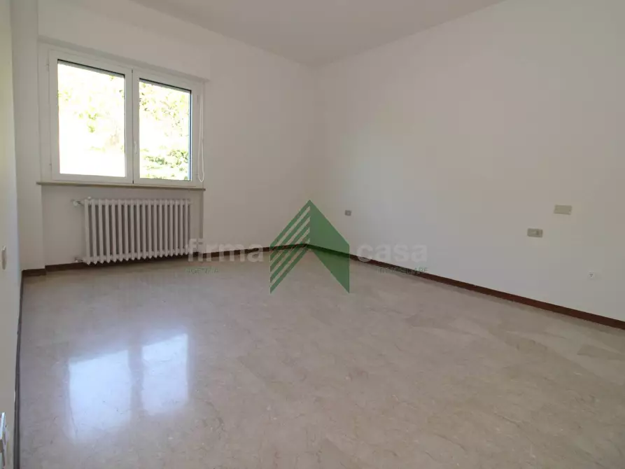 Immagine 17 di Appartamento in vendita  in via Cona 104/N a Teramo