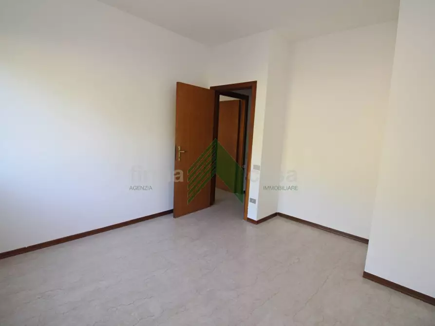 Immagine 20 di Appartamento in vendita  in via Cona 104/N a Teramo