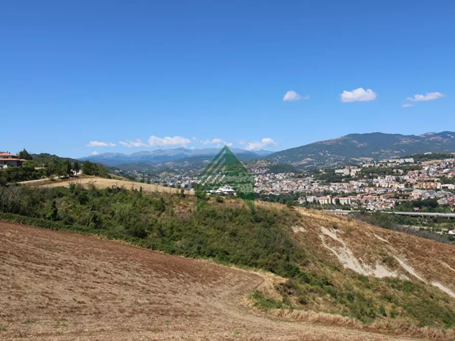 Immagine 10 di Rustico / casale in vendita  in Contrada San Martino a Teramo