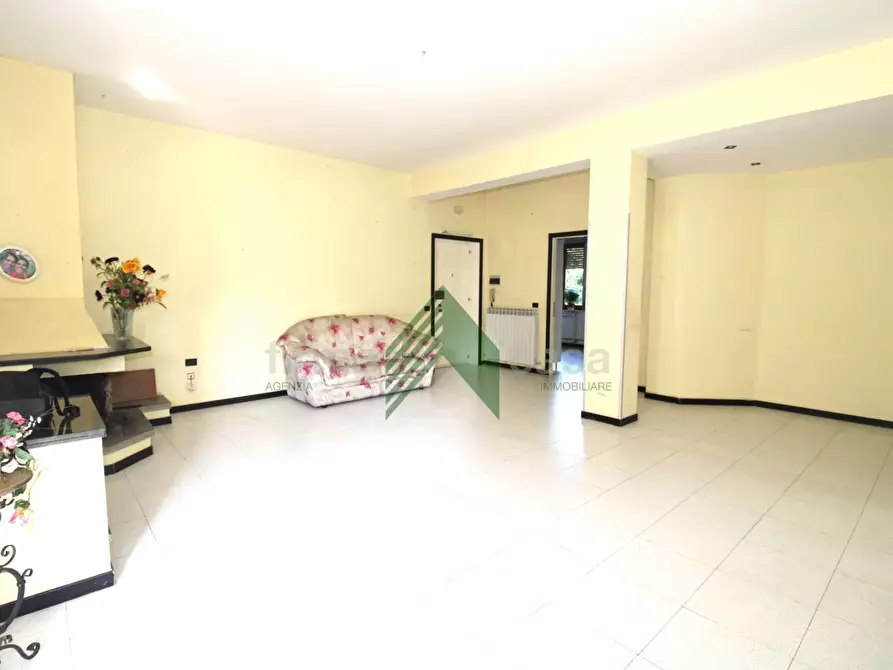 Immagine 3 di Appartamento in vendita  in via Scalepicchio 32 a Teramo