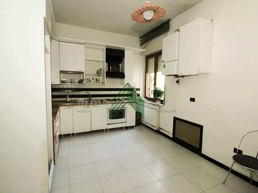 Immagine 8 di Appartamento in vendita  in via Scalepicchio 32 a Teramo