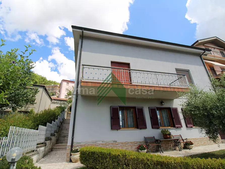 Immagine 3 di Appartamento in vendita  in via Scalepicchio 24 a Teramo