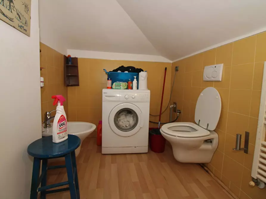 Immagine 13 di Attico in vendita  in via Aurini 1 a Teramo