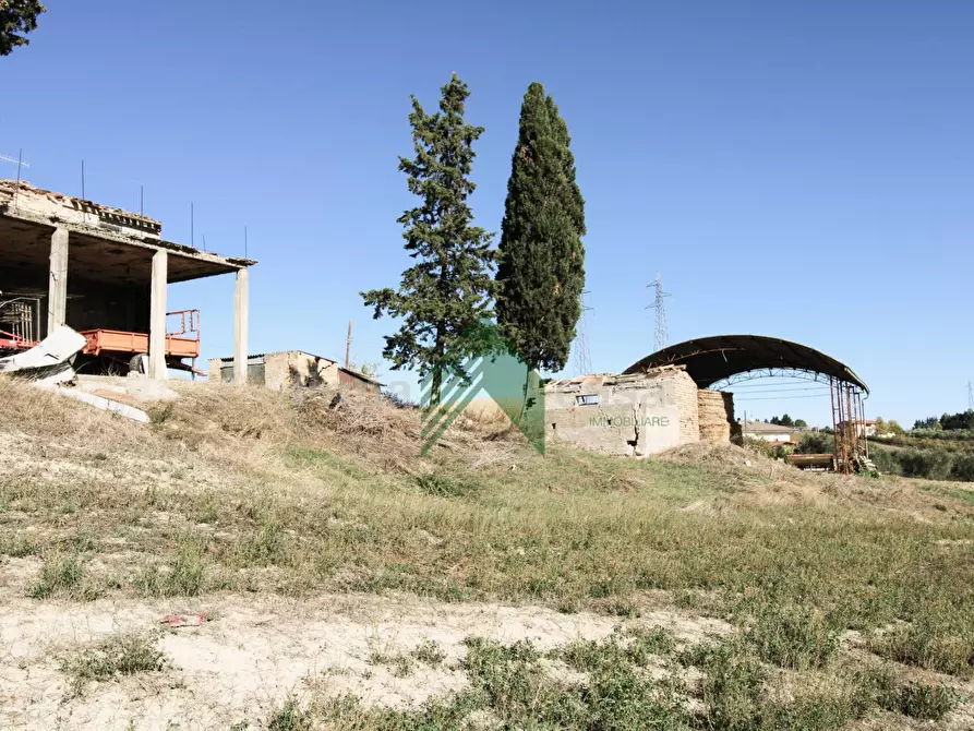 Immagine 6 di Rustico / casale in vendita  in Strada Provinciale 19 a Teramo