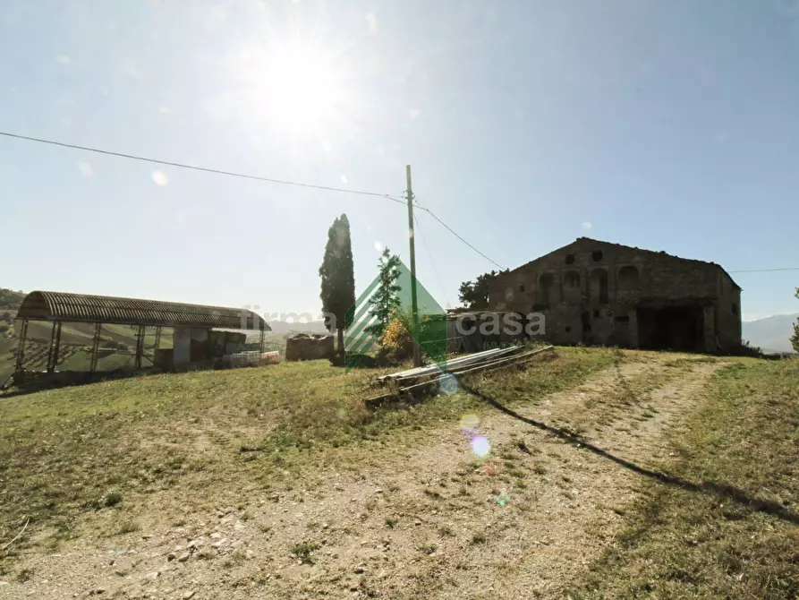 Immagine 15 di Rustico / casale in vendita  in Strada Provinciale 19 a Teramo