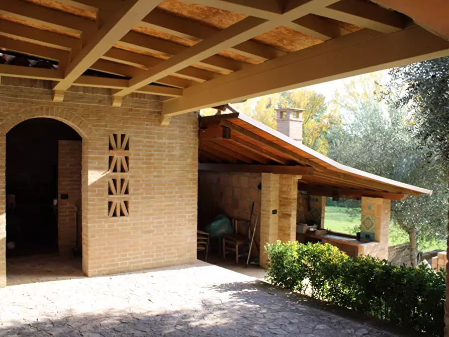 Immagine 17 di Villa in vendita  in via Della Madonna 11 a Campli