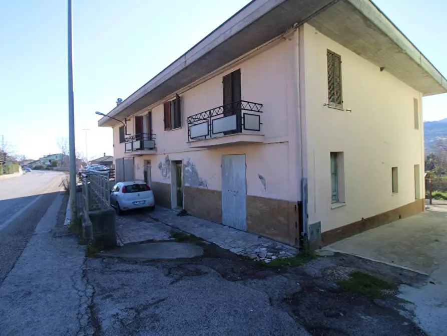 Immagine 3 di Casa indipendente in vendita  in Villa Vomano a Teramo