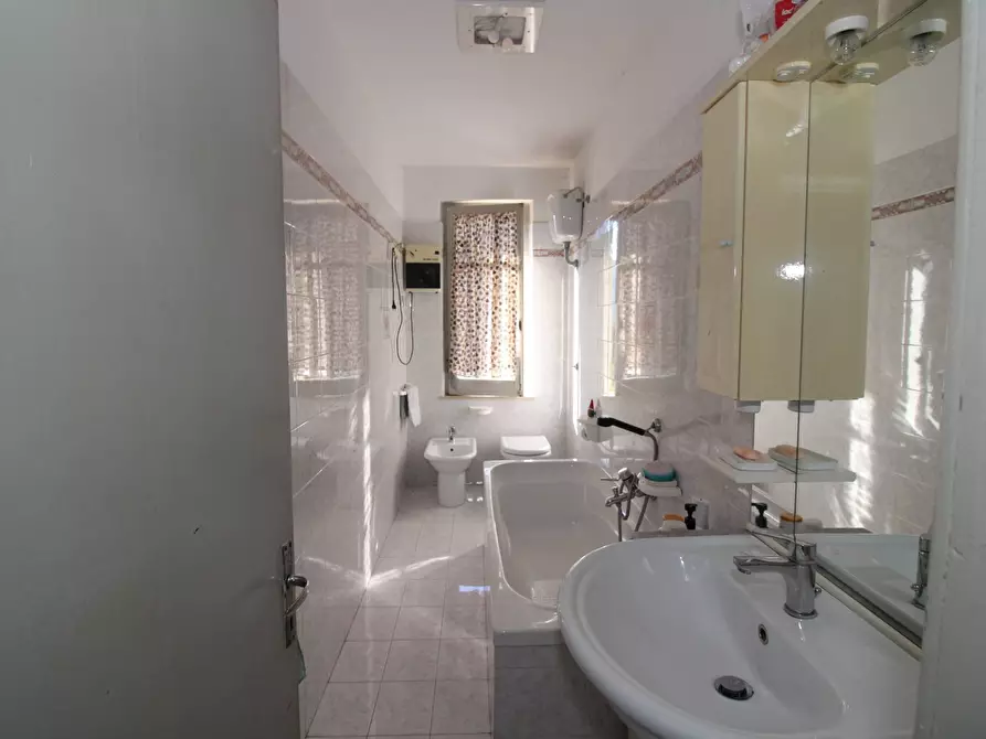 Immagine 16 di Casa indipendente in vendita  in Villa Vomano a Teramo