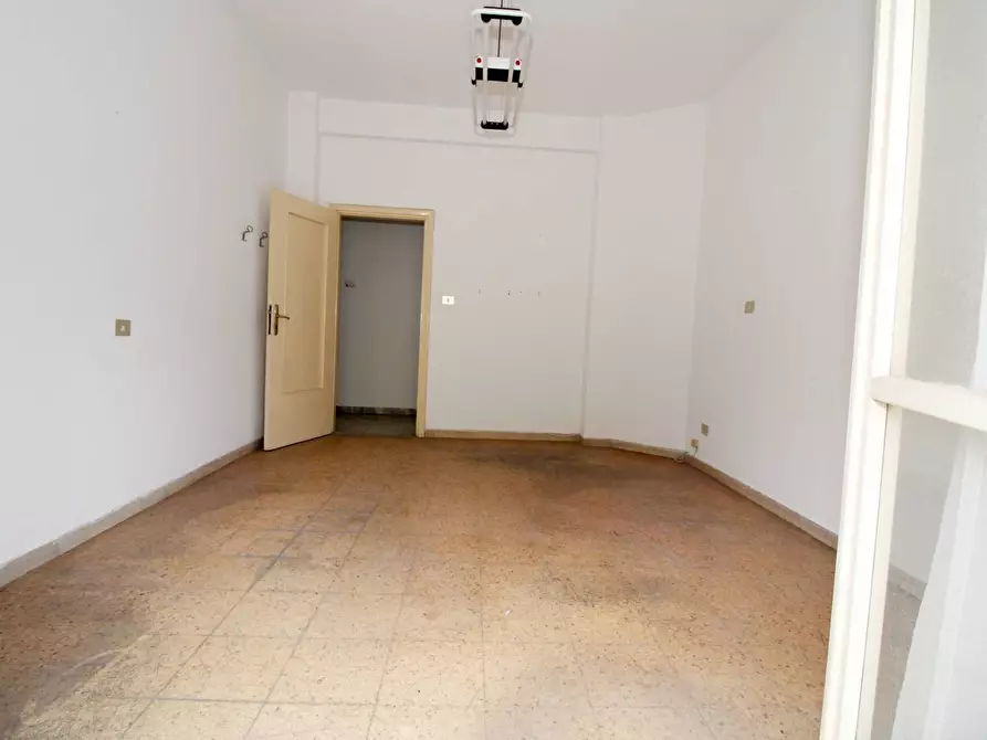 Immagine 16 di Appartamento in vendita  in via Teatro Antico 18 a Teramo